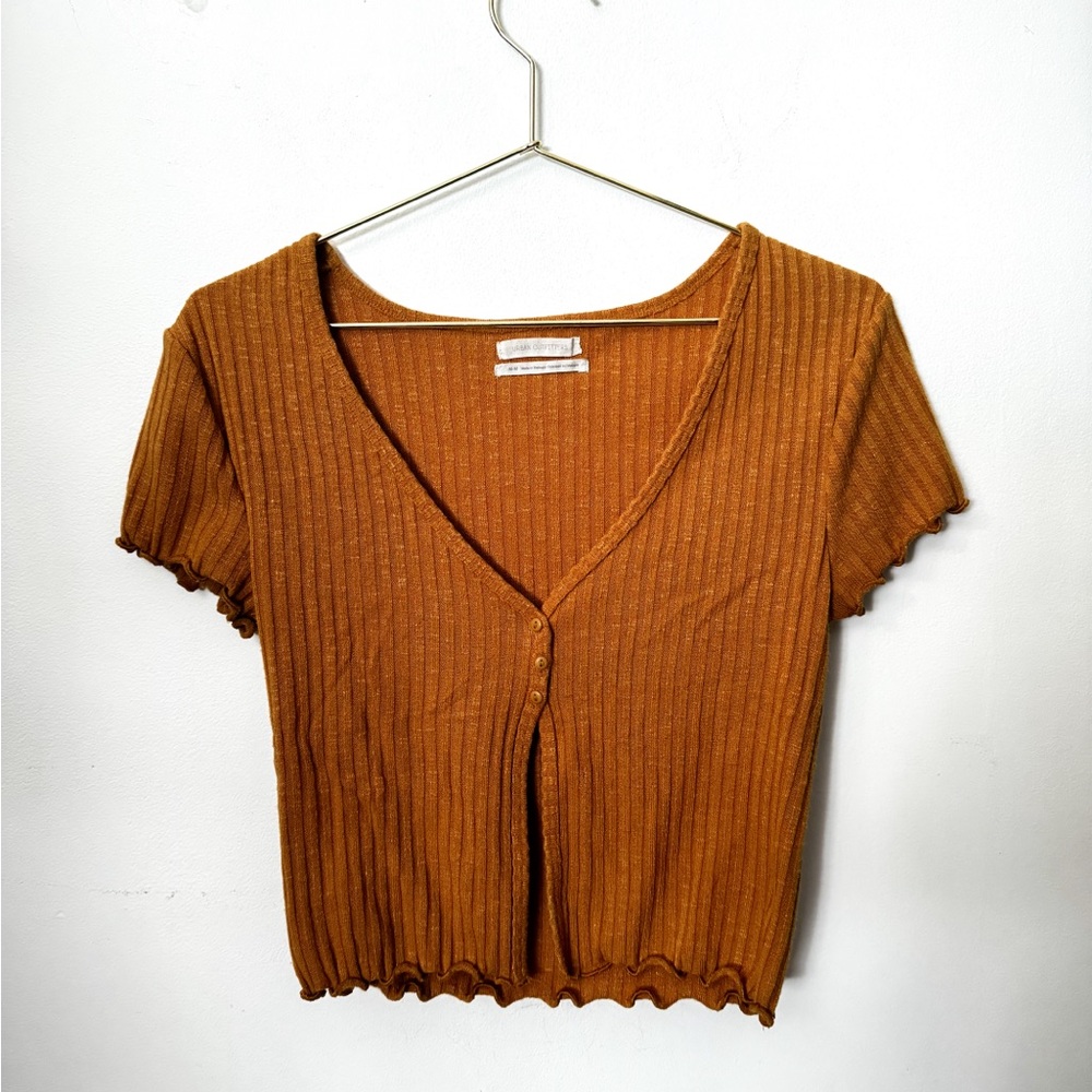 urban outfitters cropped tee